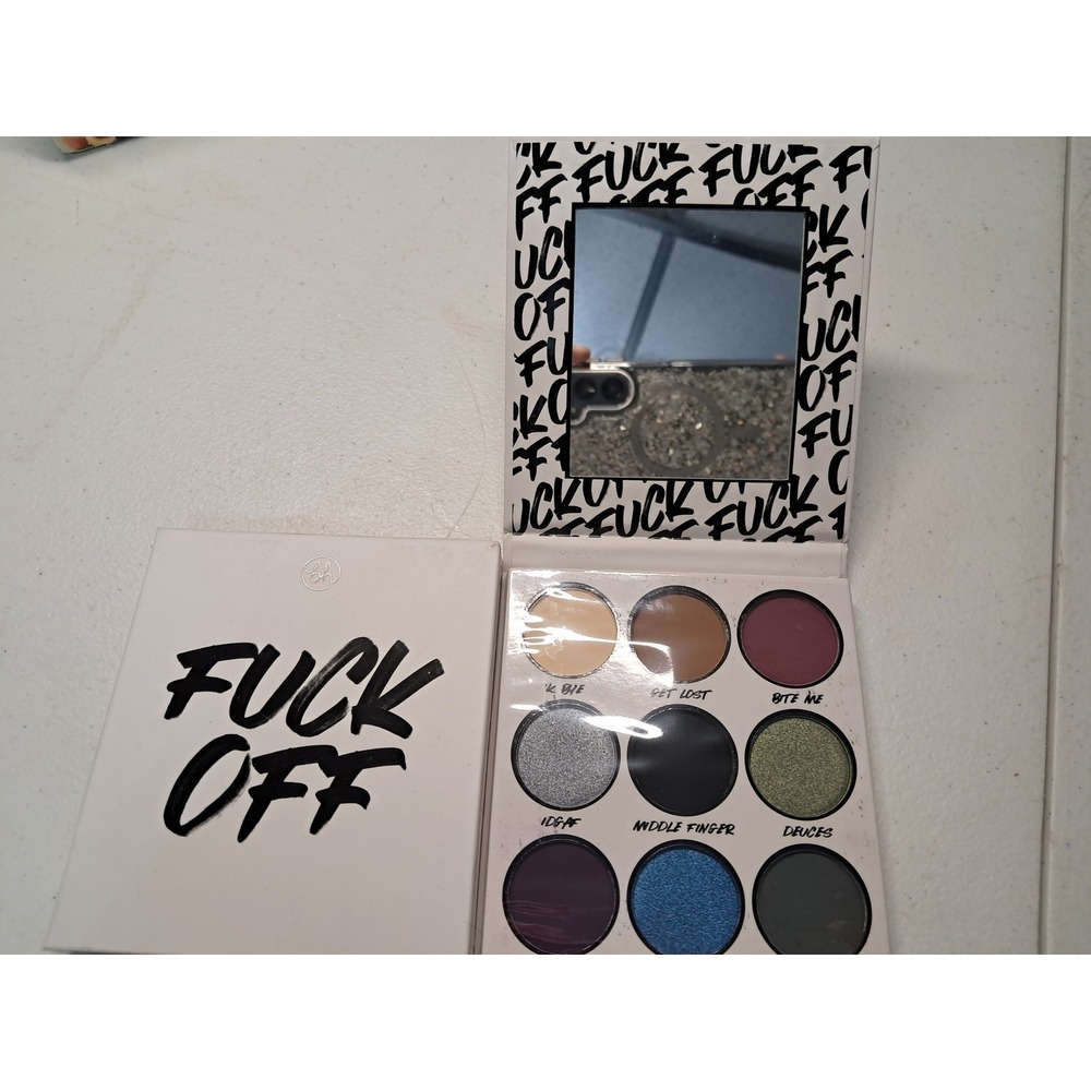 BH Cosmetics  Off 9 Color Eyeshadow‎ Palette Matte Shimmer BH-1000-144